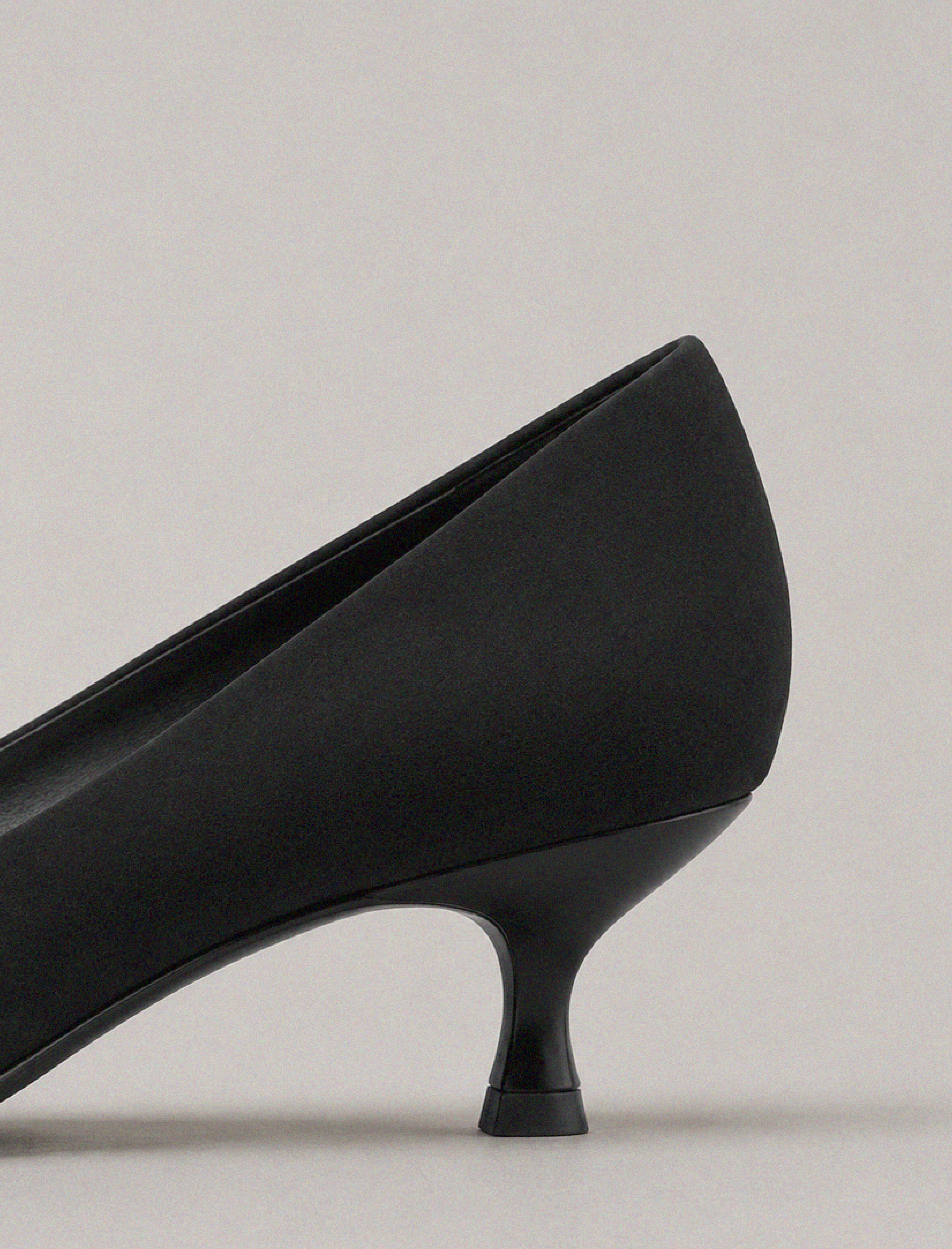 Kitten Heel