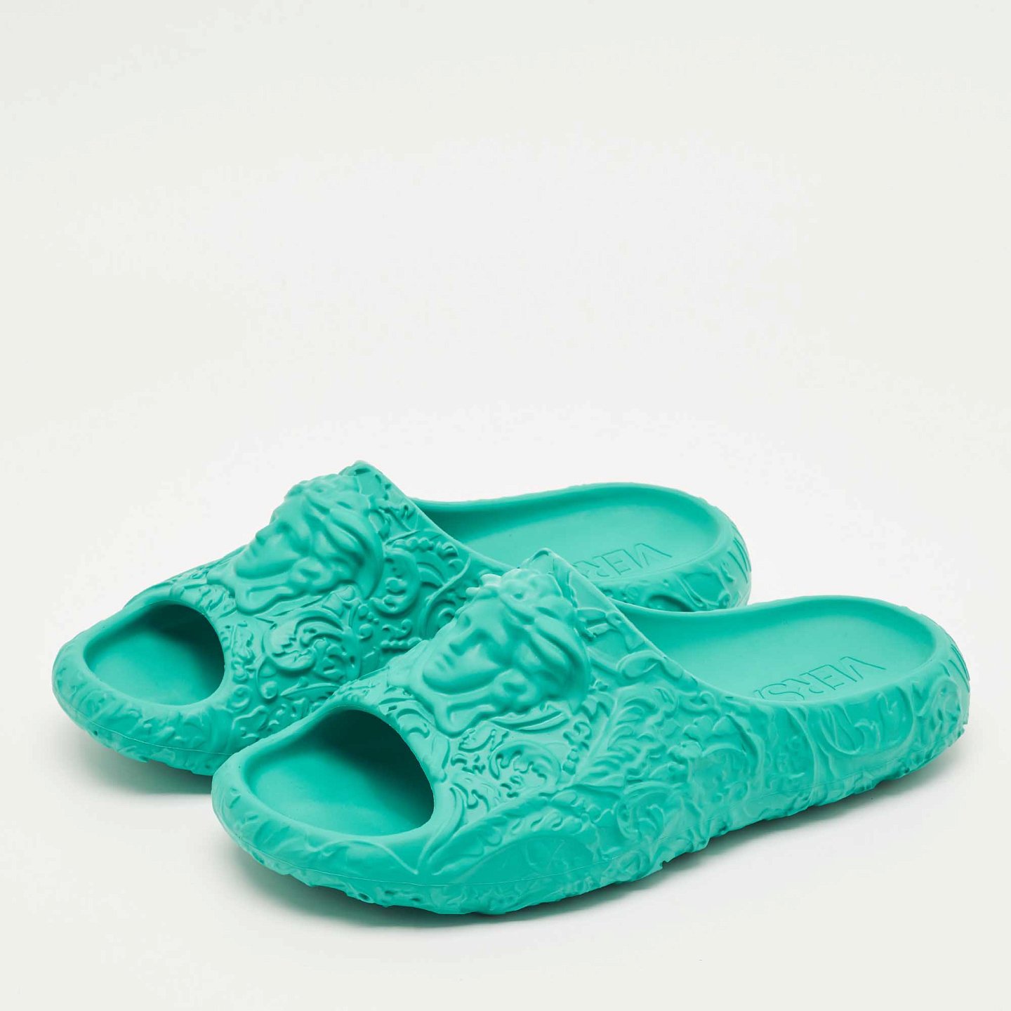 Blue Rubber Medusa Embossed Pool Slides 5