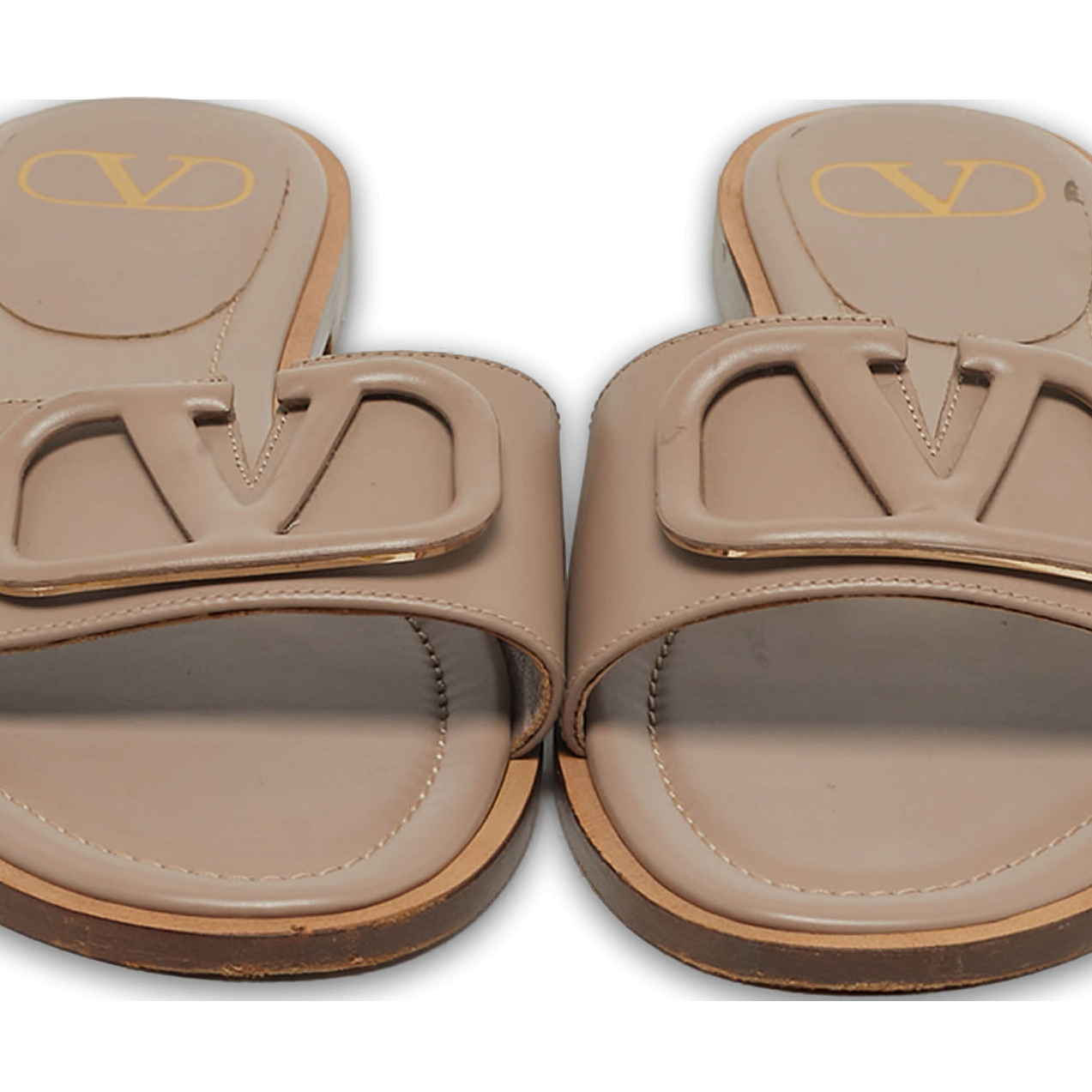 Escape V logo Beige Leather Flat Slides 0
