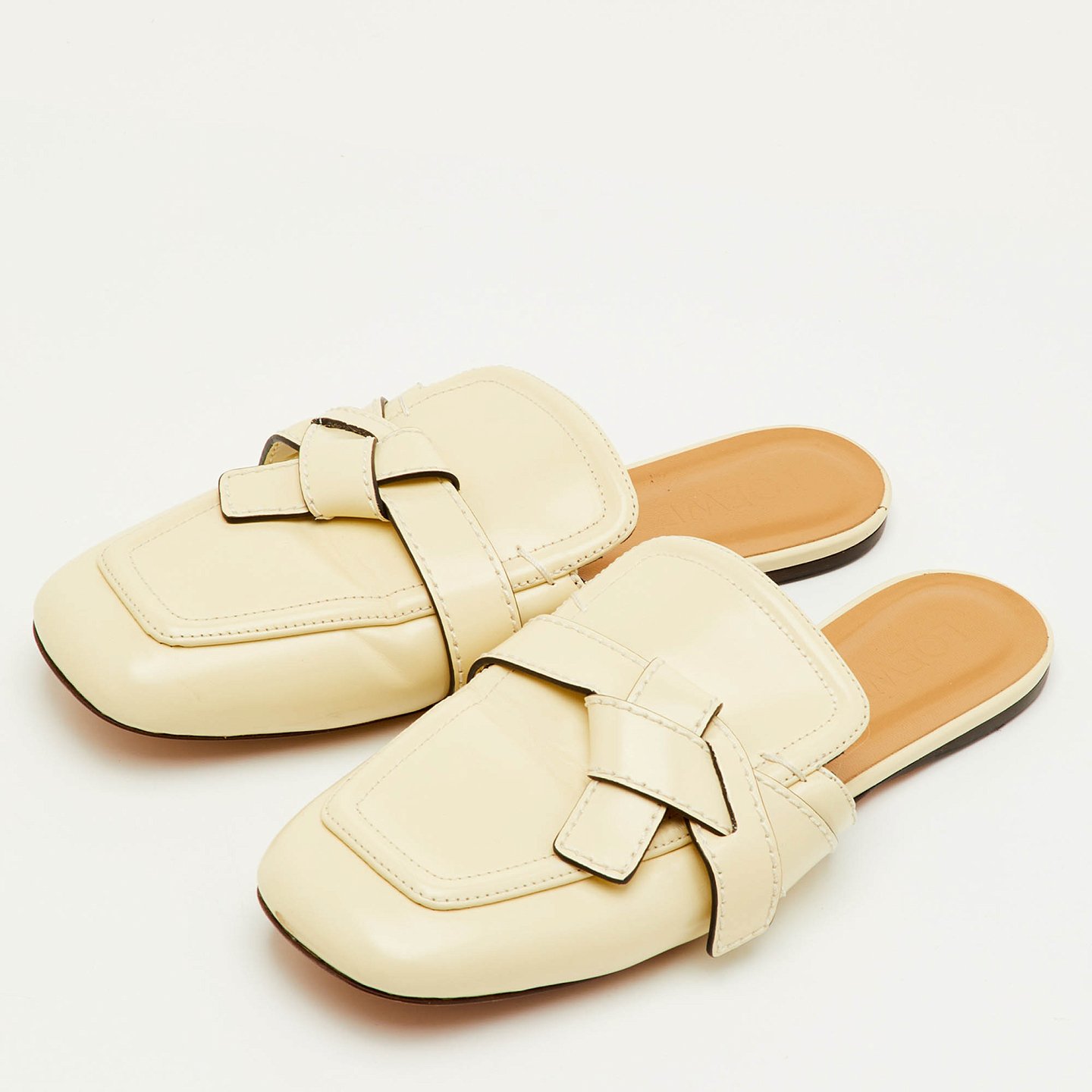 Gate Cream Leather Flat Mules 2