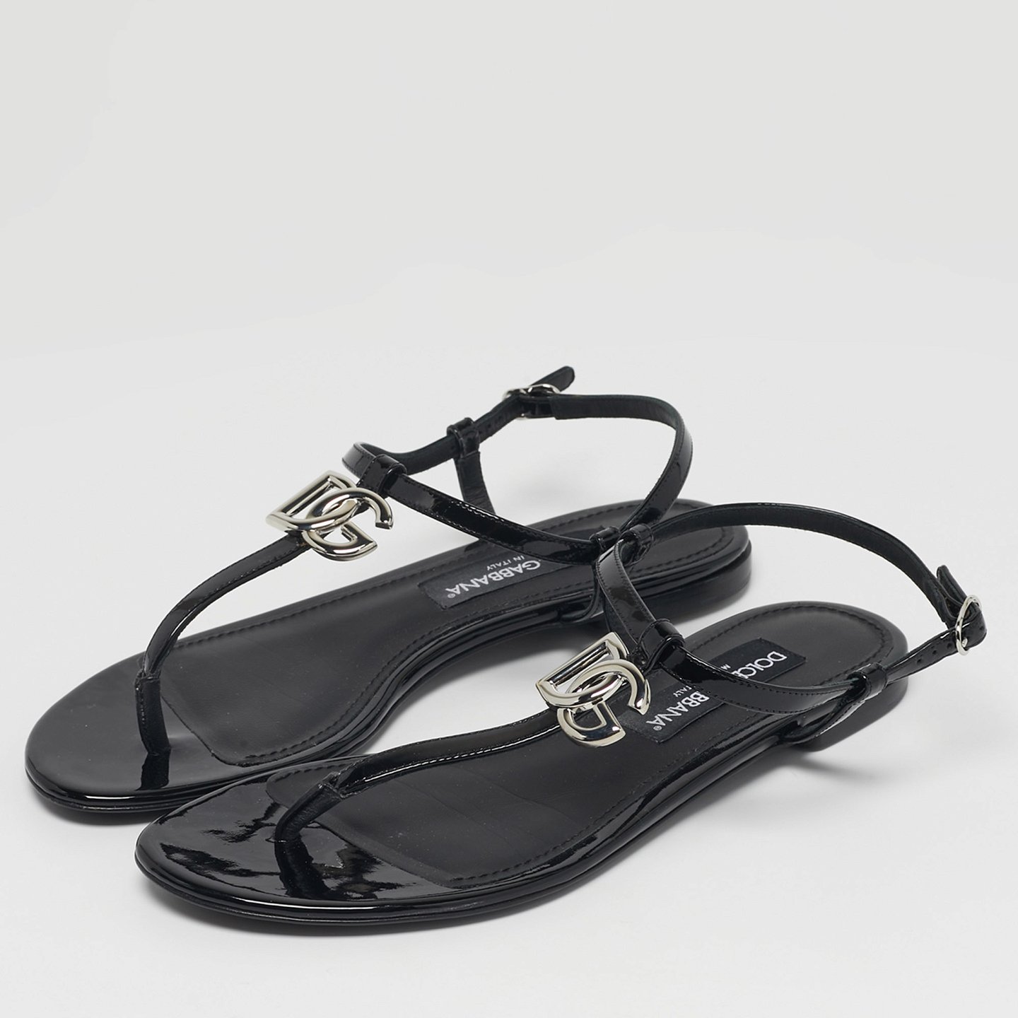 DG Logo Black Patent Leather Thong Flats 1