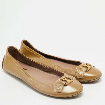 Beige Patent Leather Oxford Ballet Flats