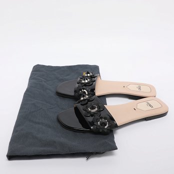 Black Patent Leather Flower Stud Flat Slides