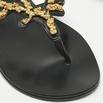 GIU Black leather Rock Thong Flat Sandals Size 39