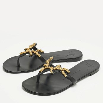 GIU Black leather Rock Thong Flat Sandals Size 39