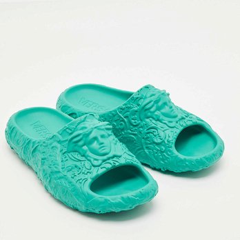Blue Rubber Medusa Embossed Pool Slides