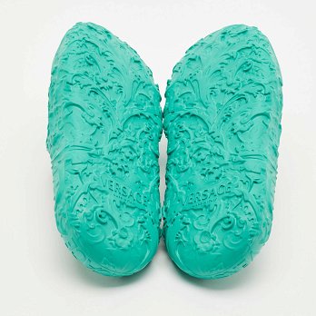 Blue Rubber Medusa Embossed Pool Slides
