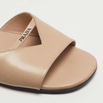 Leather Logo Cut-out Flat Slide