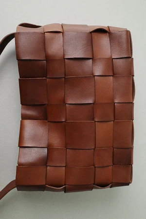 WOVEN MINI TOTE
