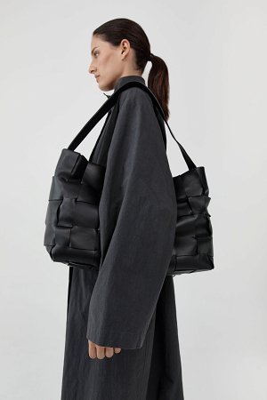 WOVEN LARGE TOTE