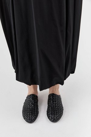 BUNTO WOVEN SLIDES