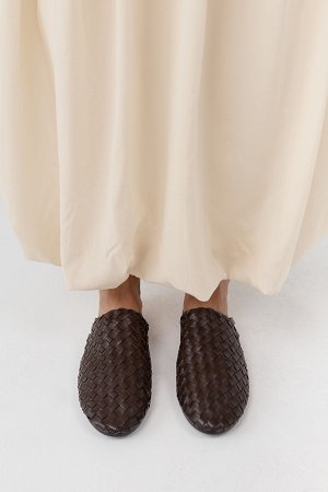 BUNTO WOVEN SLIDES