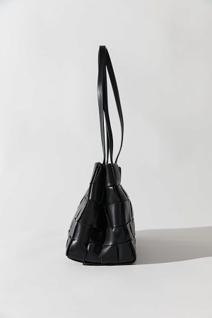 SLIM WOVEN TOTE