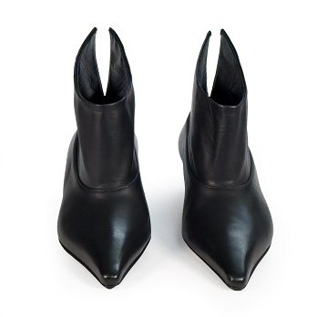 KITTY LEATHER ANKLE BOOTS