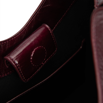 AMBER FOLIO SHOULDER BAG