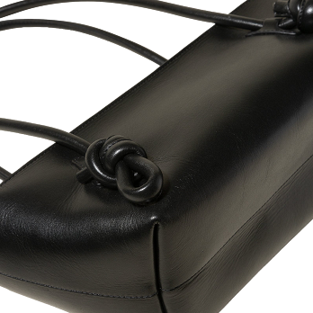 FLECA SHOULDER BAG
