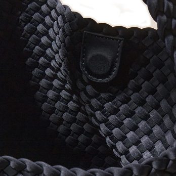 NOMAD HOBO MEDIUM